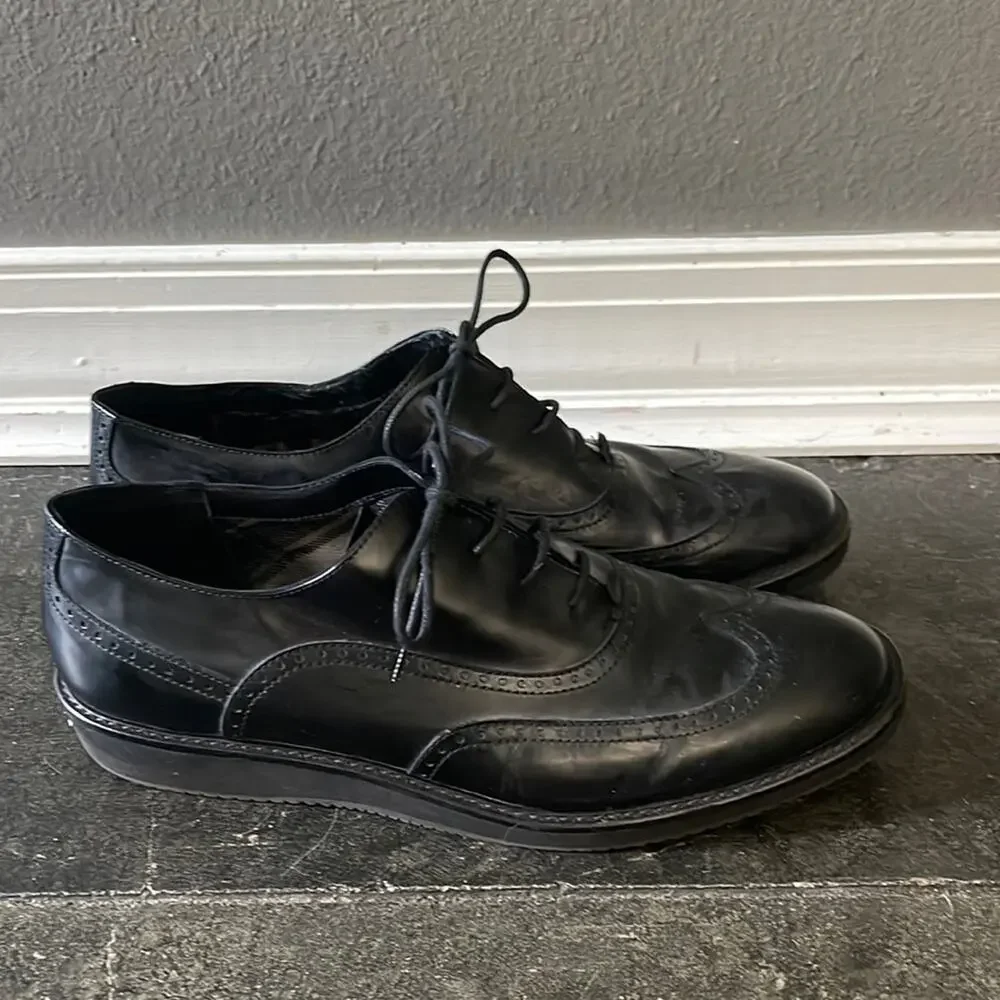 Aquatalia wingtip lace up dress shoes sz 10